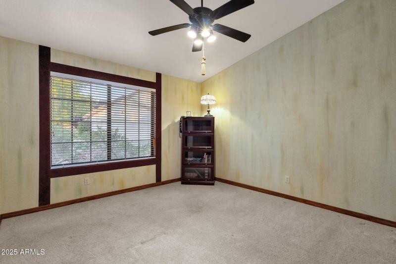 39-web-or-mls-1911-e-bruce-ave