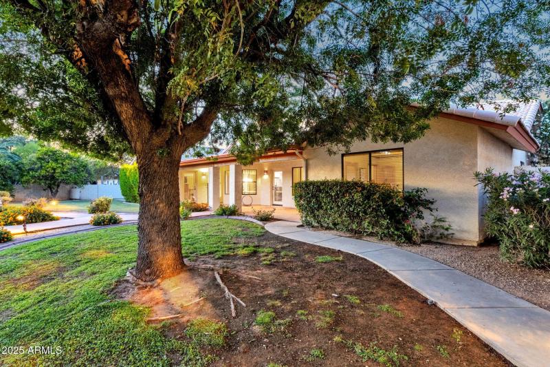 42-web-or-mls-1911-e-bruce-ave