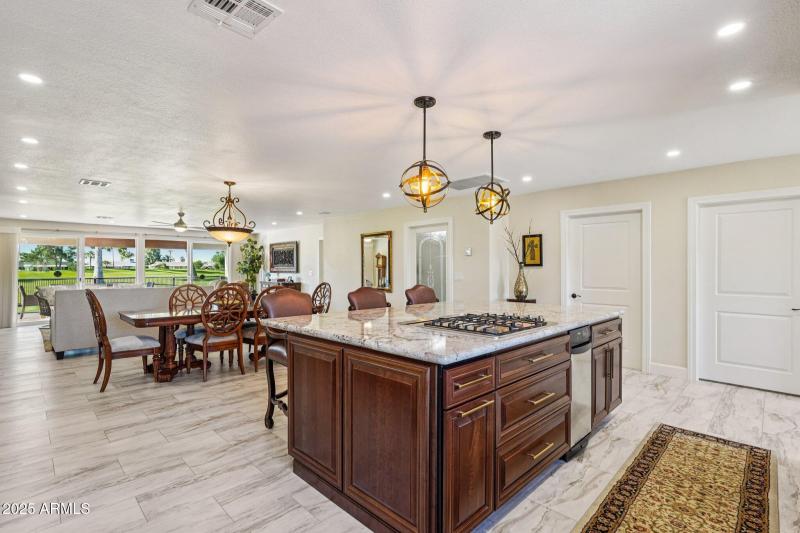 16-web-or-mls-N 109th Ave-S1511-016