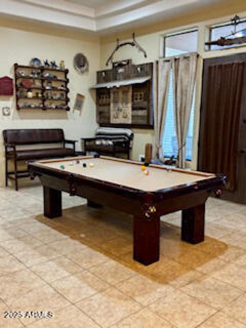 Pool table