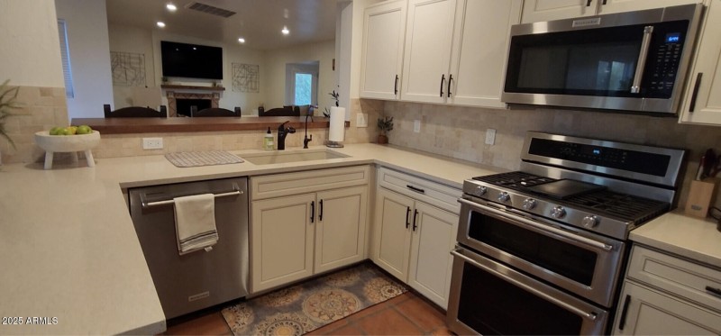 5418EYolanthaSt_62959_2