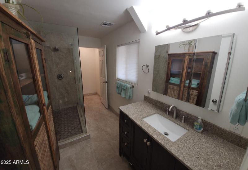 5418EYolanthaSt_62959_10