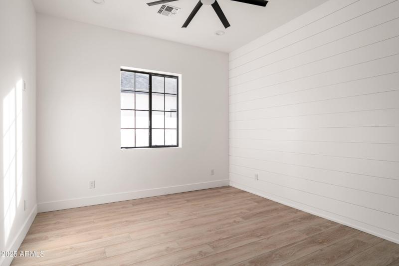 4208 N 41st Pl 39 of 78