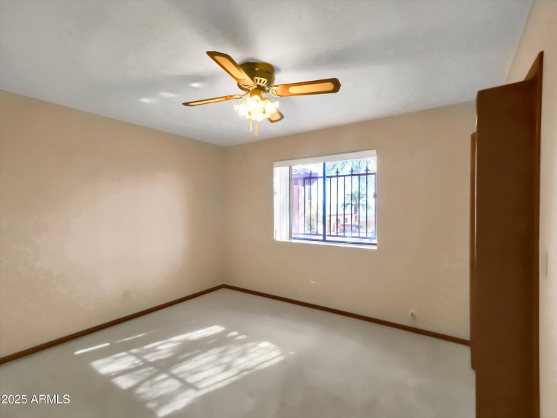 18-15172 E Verbena Drive-18