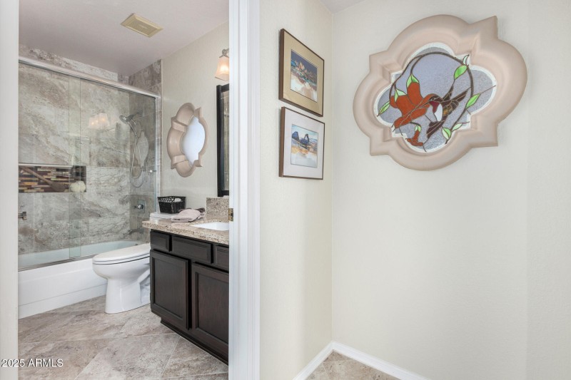 9809 W Wescott Guest Bath