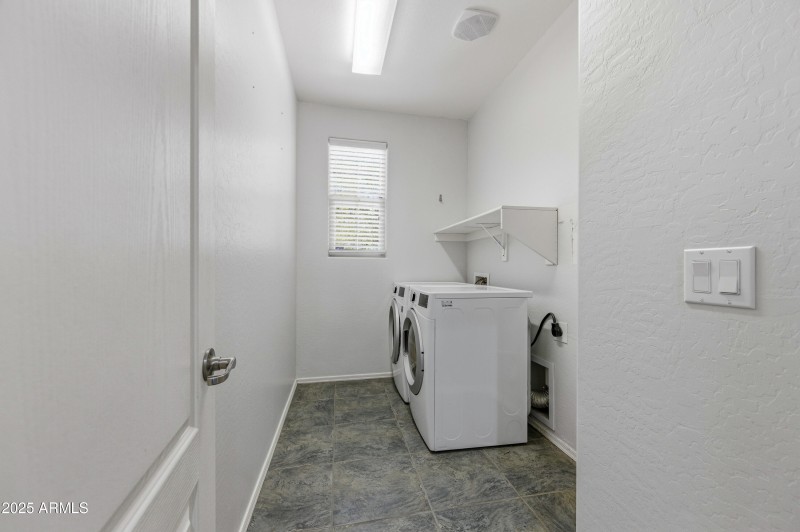 42448 W Almira Drive-17