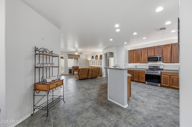 42448 W Almira Drive-19