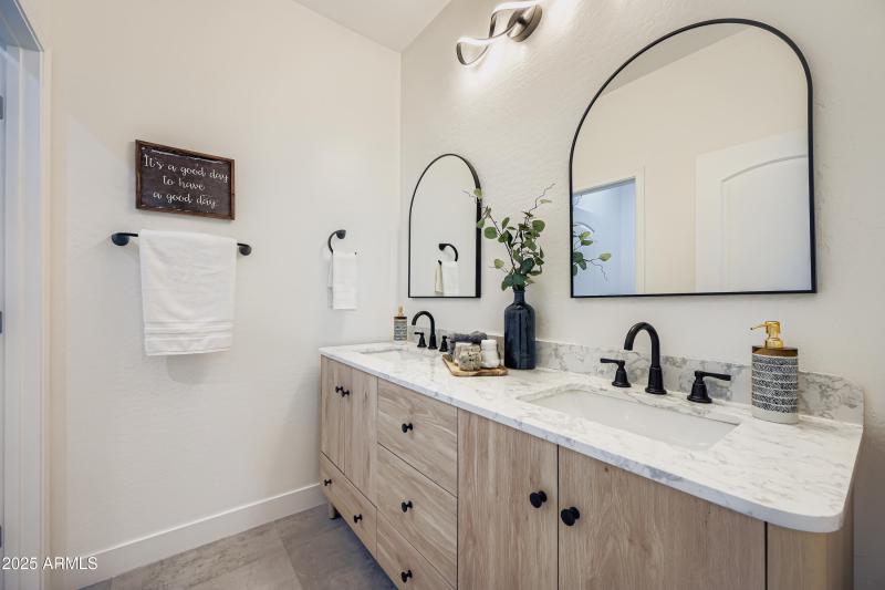 2nd Floor Guest Bathroom