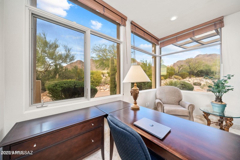 1583 E Sanctuary Cove Way