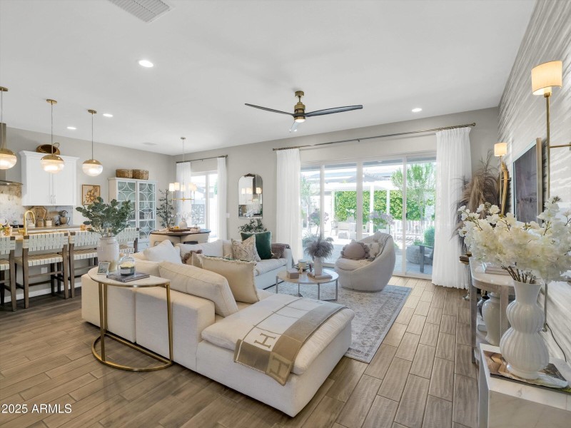 12 Ft Wall of windows at the Greatroom