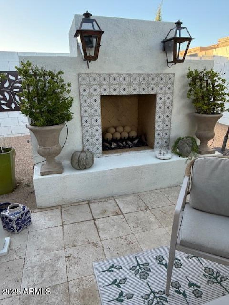 Cozy Gas Fireplace at rear Yard upd