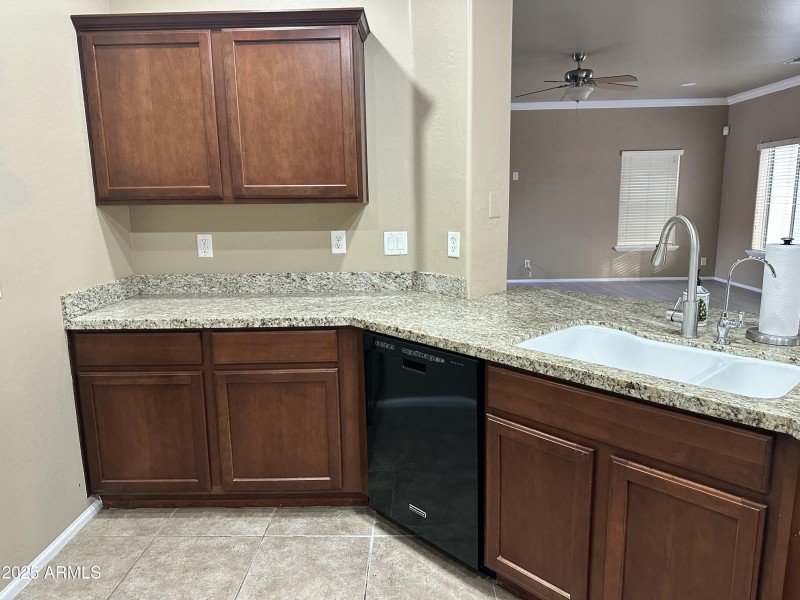 20251116_225208305_iOS