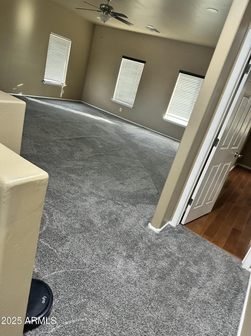 20251116_225645598_iOS