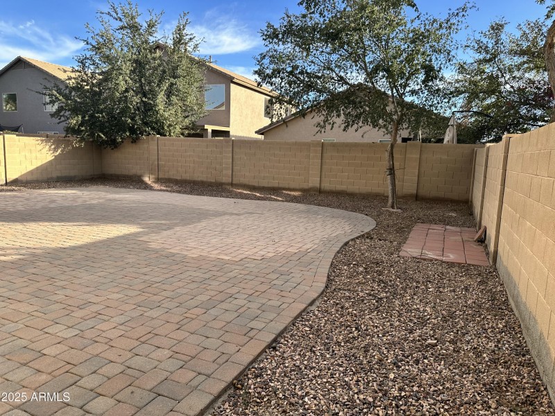 20251116_230231301_iOS