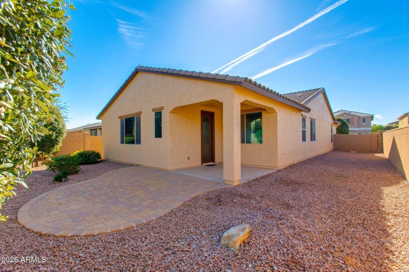 Outdoor Exterior/Covered Patio