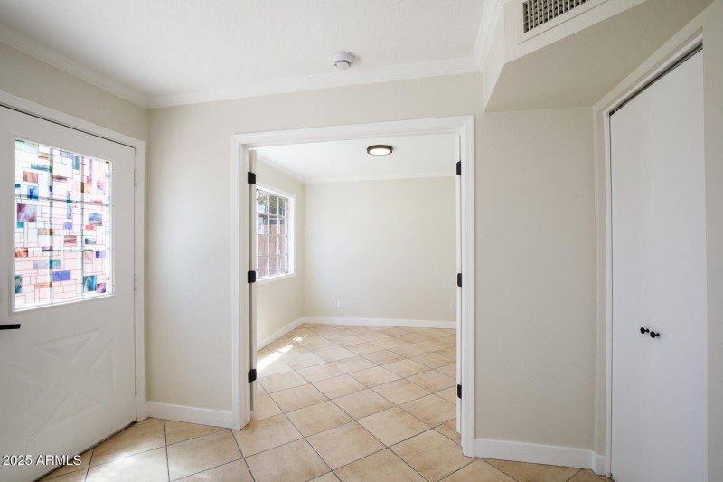 510 N ALma School Unit 145-17