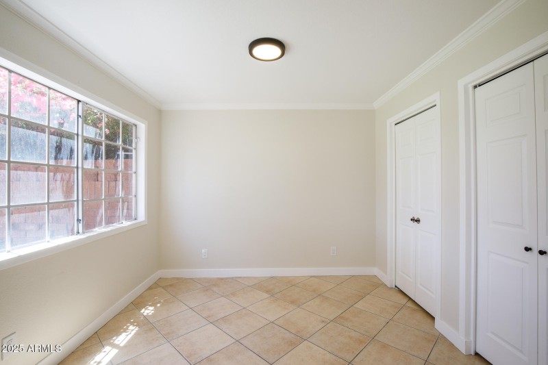 510 N ALma School Unit 145-18