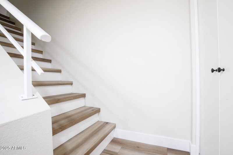 510 N ALma School Unit 145-22