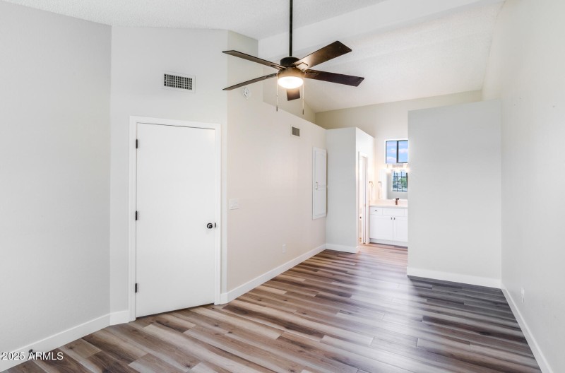 510 N ALma School Unit 145-26