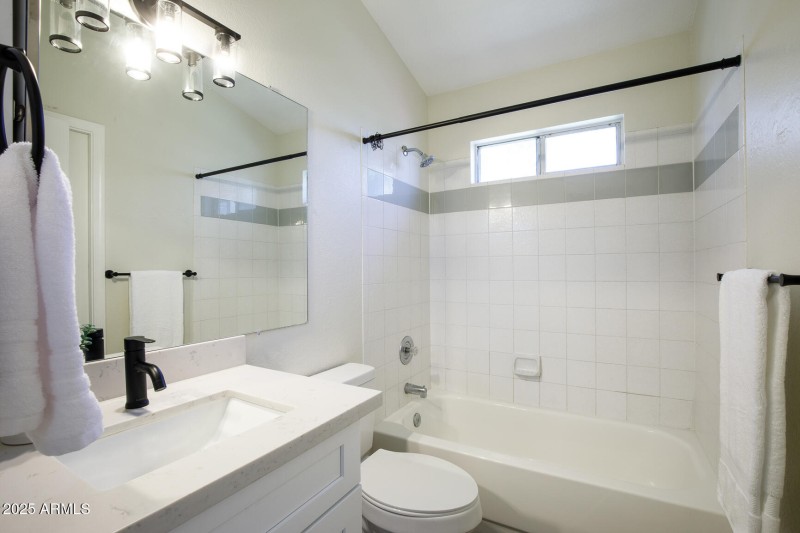 510 N ALma School Unit 145-30