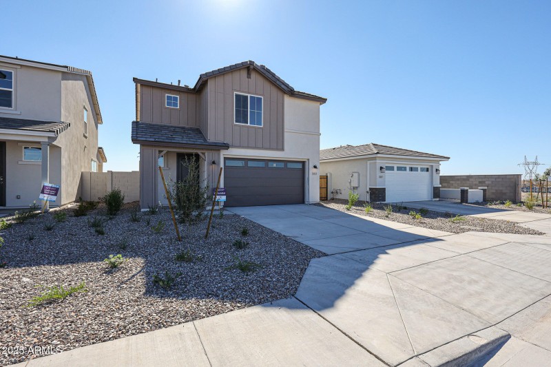 02_Oak_New-Home_Quick-Move-in_Buckeye_AZ