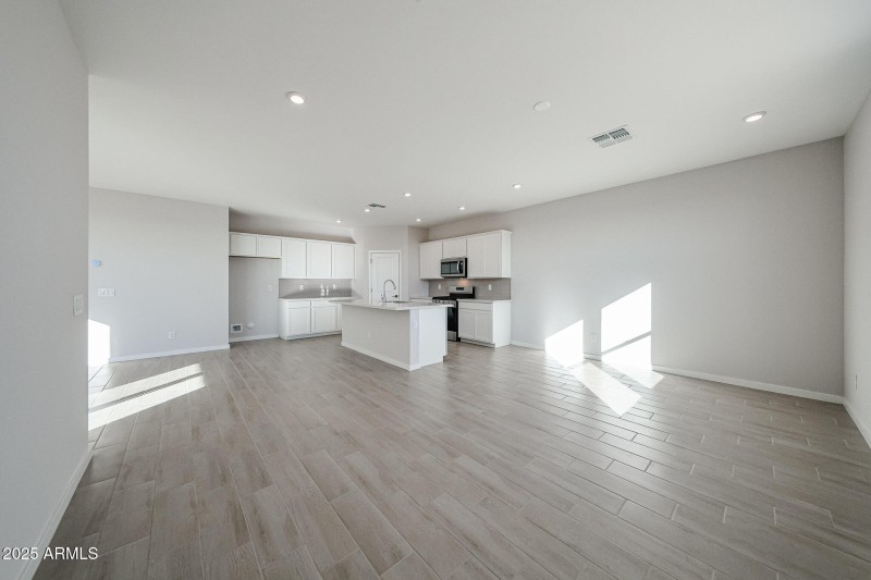 12_2-story-home-with-view_for-sale_Arizo