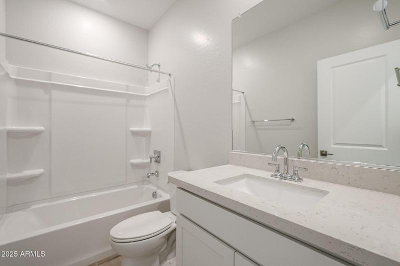 24_2-story-home-with-view_for-sale_Arizo