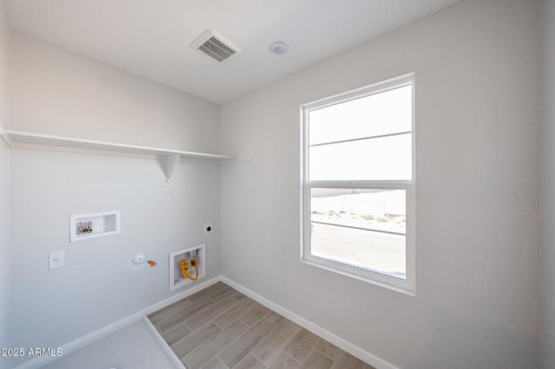 51_2-story-home-with-view_for-sale_Arizo