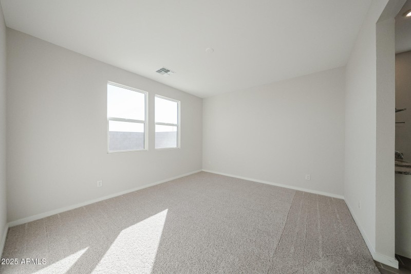 21_New-Move-in-Ready-Home_Teravalis_Buck