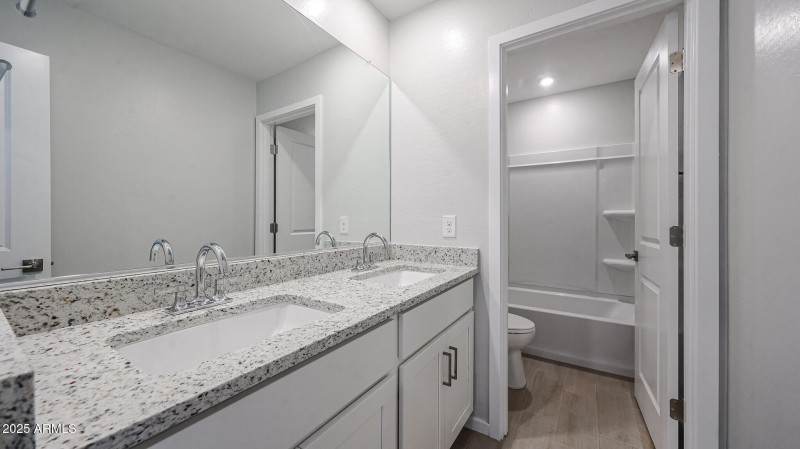 20_Rancho-Vista_Century-Communities_Surp