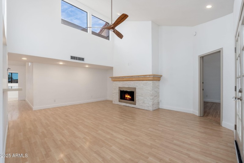 9709 E Mountain View Rd UNIT 2705 - 07