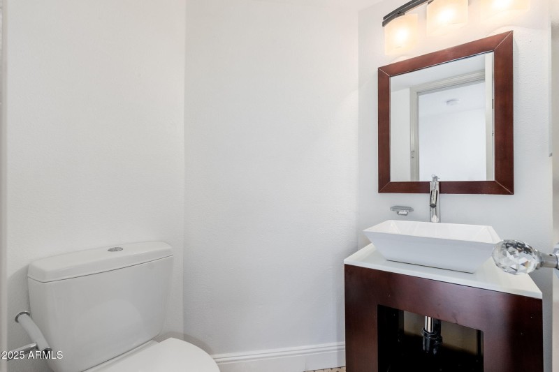 9709 E Mountain View Rd UNIT 2705 - 19