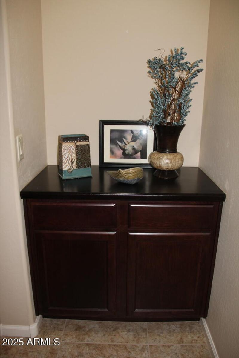 3969 N 163rd Ln Nook