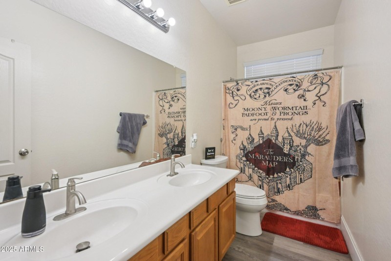 28-web-or-mls-E Decatur St-S1611-028