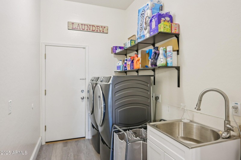 30-web-or-mls-E Decatur St-S1611-030