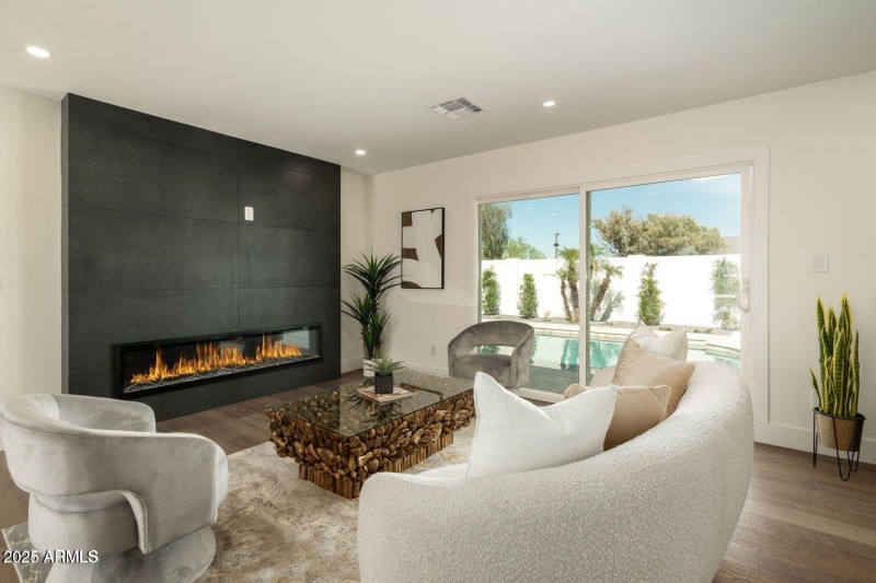 20250510040752444767000000-o-2