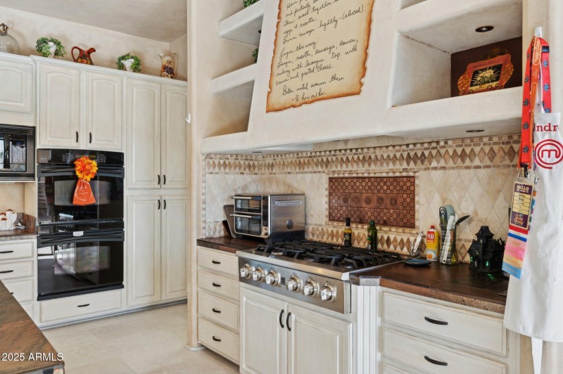 35-web-or-mls-16625-e-last-trail-dr