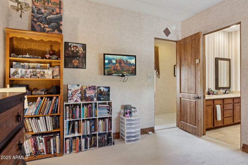 44-web-or-mls-16625-e-last-trail-dr