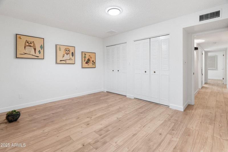 owners-primary-bedroom