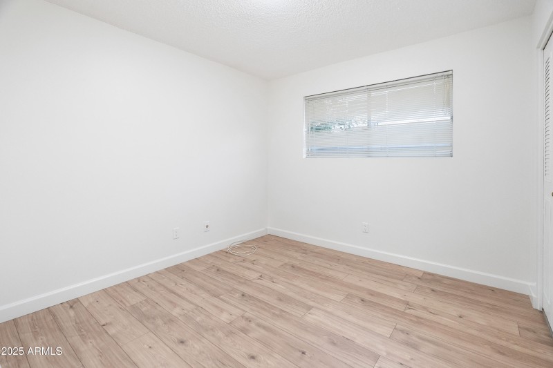 updated-middle-bedroom