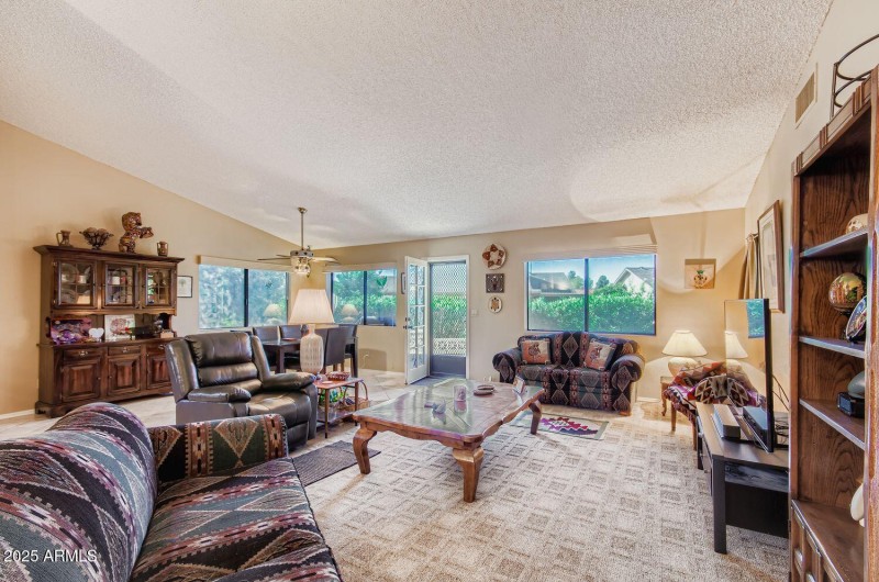 9619 W Taro Ln - Web Quality - 009 - 09