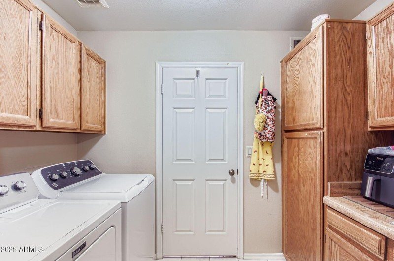 9619 W Taro Ln - Web Quality - 024 - 24