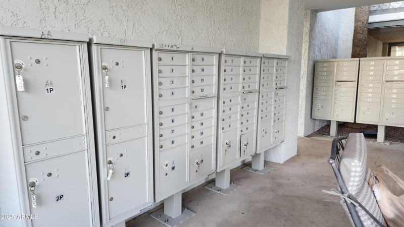 Mailbox cluster