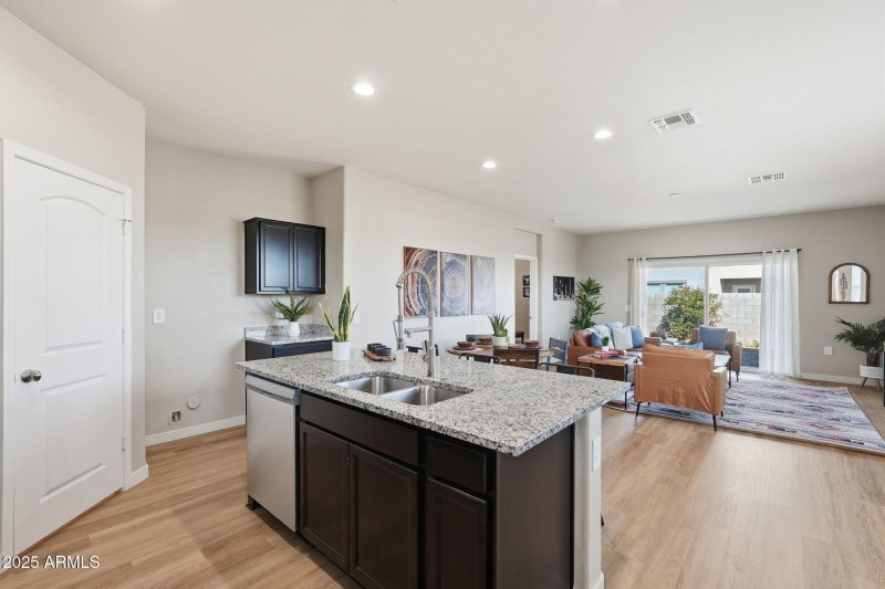 7-web-or-mls-007_ListerPros