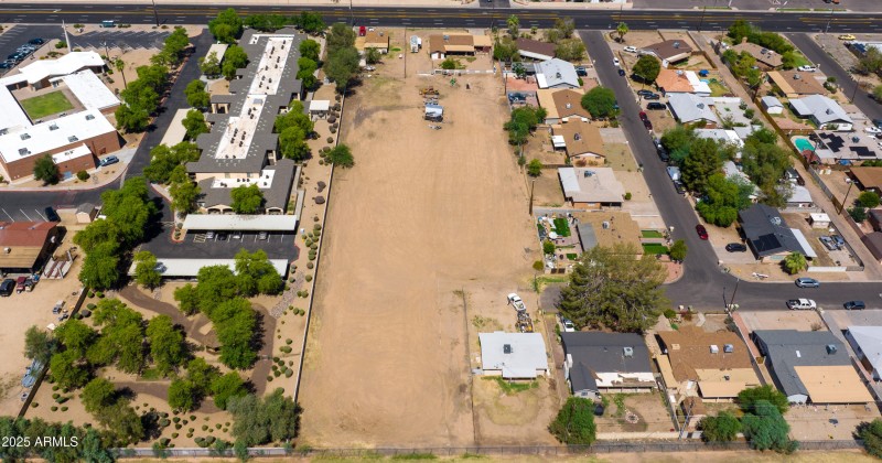 7239N51stAve_Photo-4