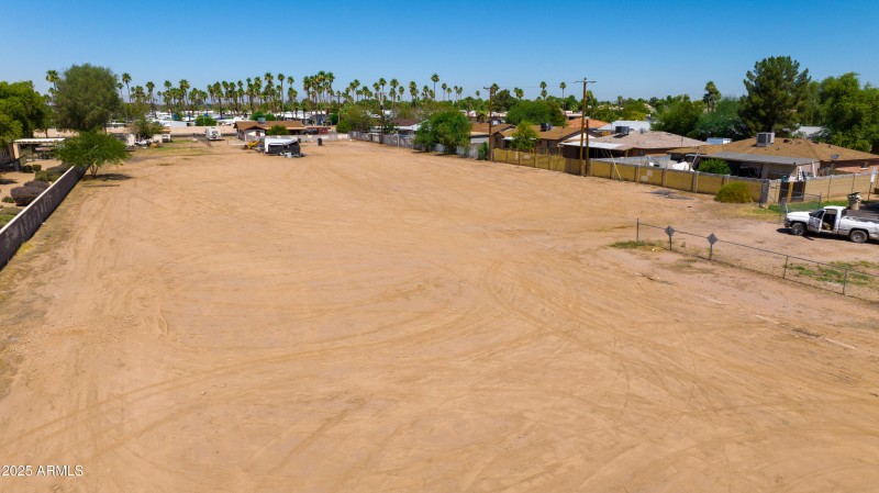 7239N51stAve_Photo-15