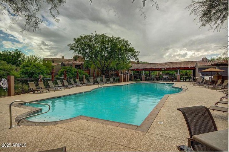 20180412194228947377000000-o