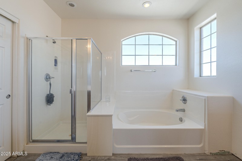 EnSuite soaking tub and separate shower