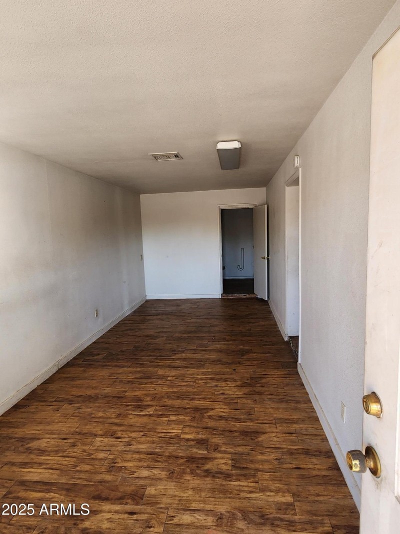 f-208-135-16579136_UKYtW2Gt_4