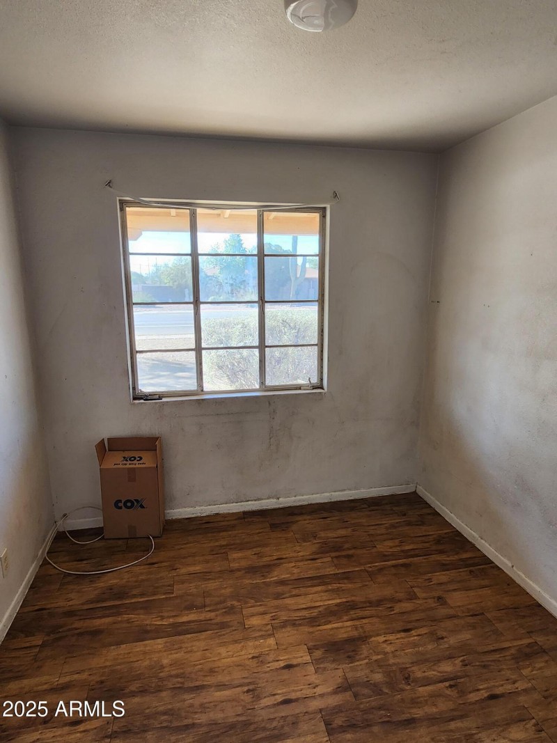 f-208-152-16579136_RsxqDFt9_11